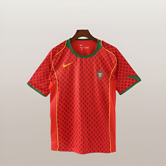 2004/2005 Portugal Home Kit
