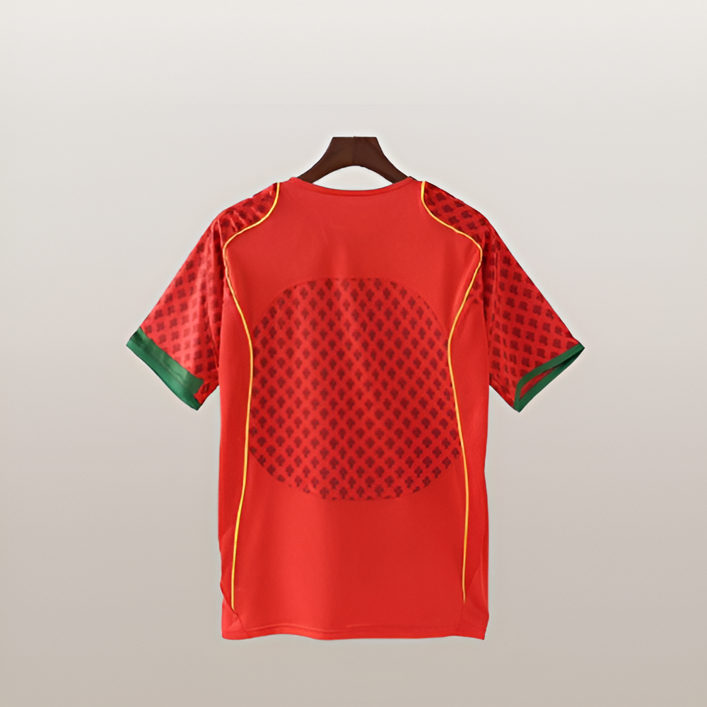 2004/2005 Portugal Home Kit